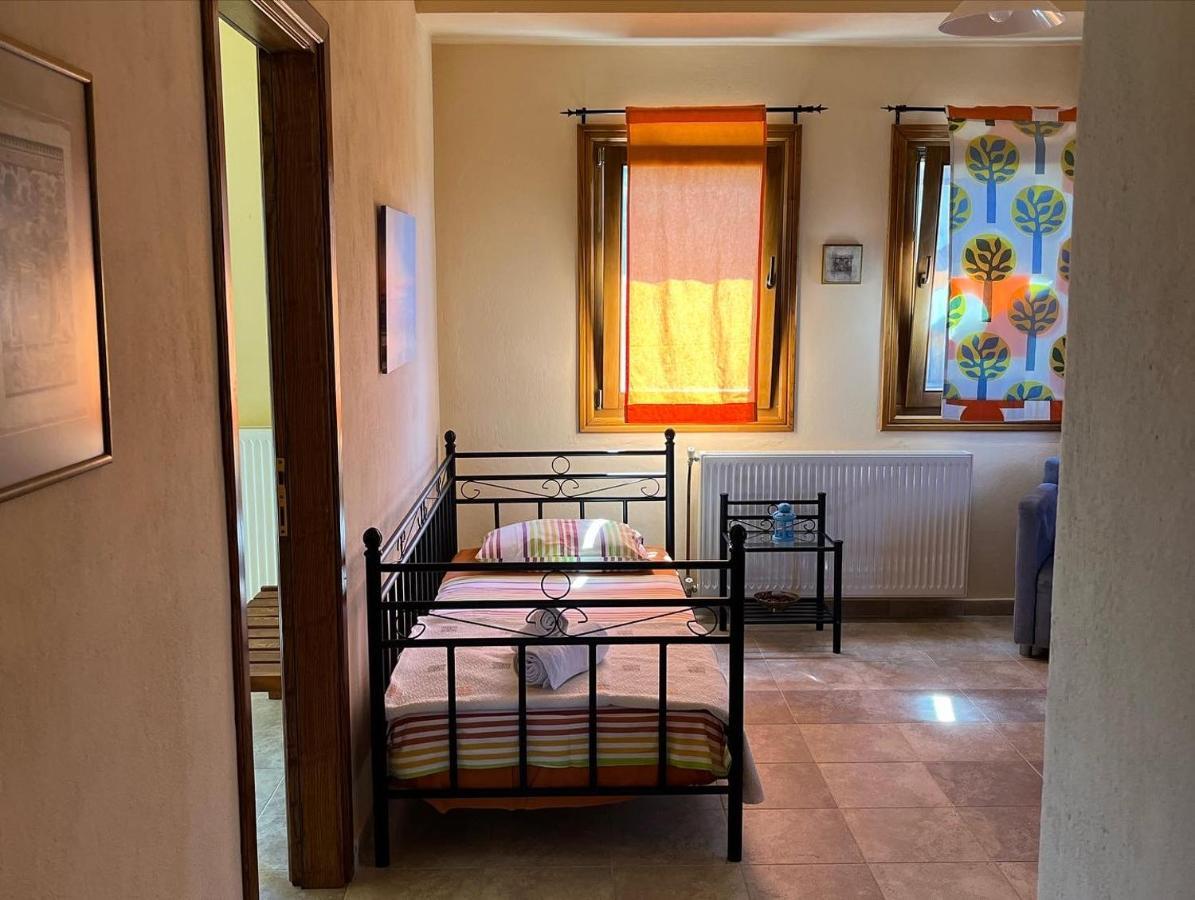 Guesthouse Kaliepia 伊里斯斯 外观 照片