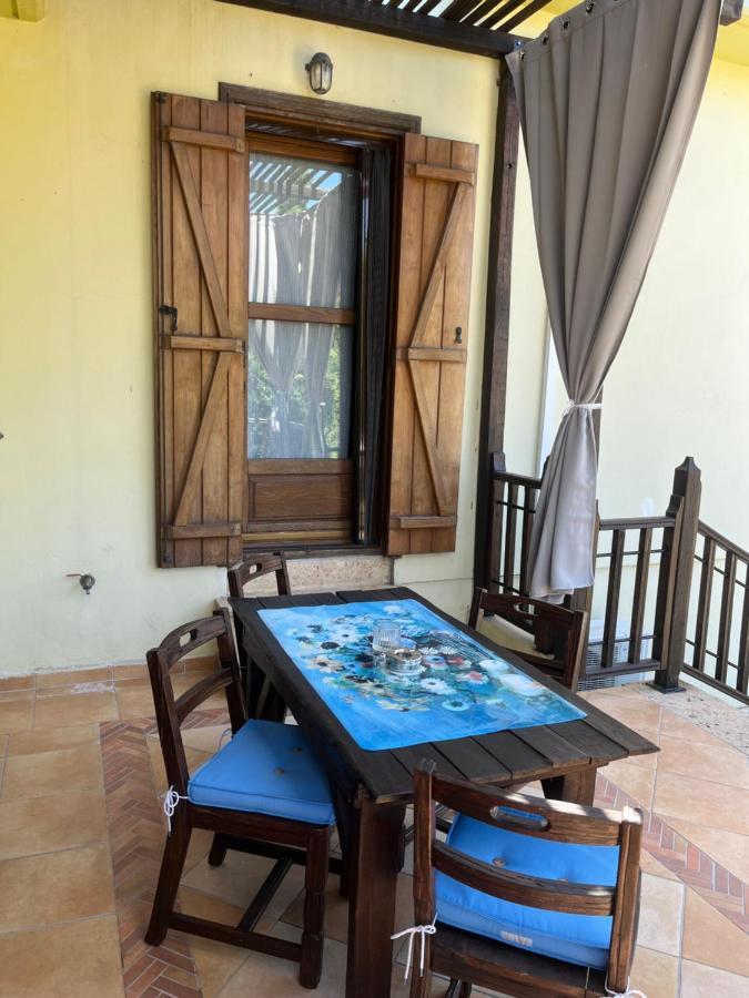 Guesthouse Kaliepia 伊里斯斯 外观 照片