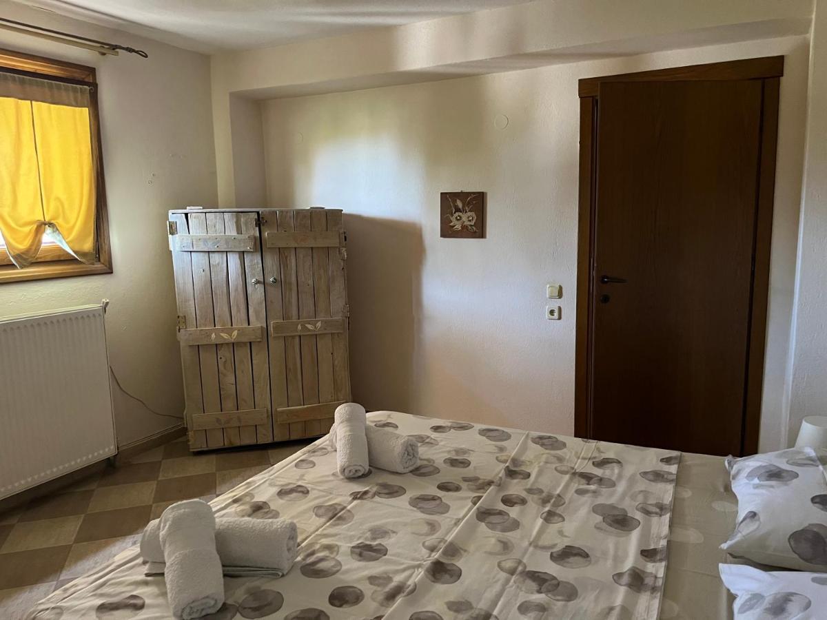 Guesthouse Kaliepia 伊里斯斯 外观 照片