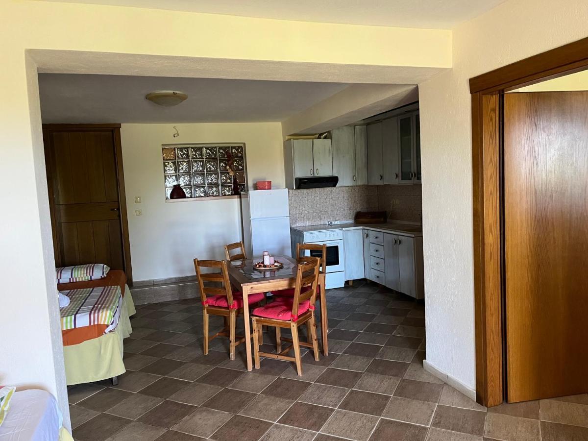 Guesthouse Kaliepia 伊里斯斯 外观 照片