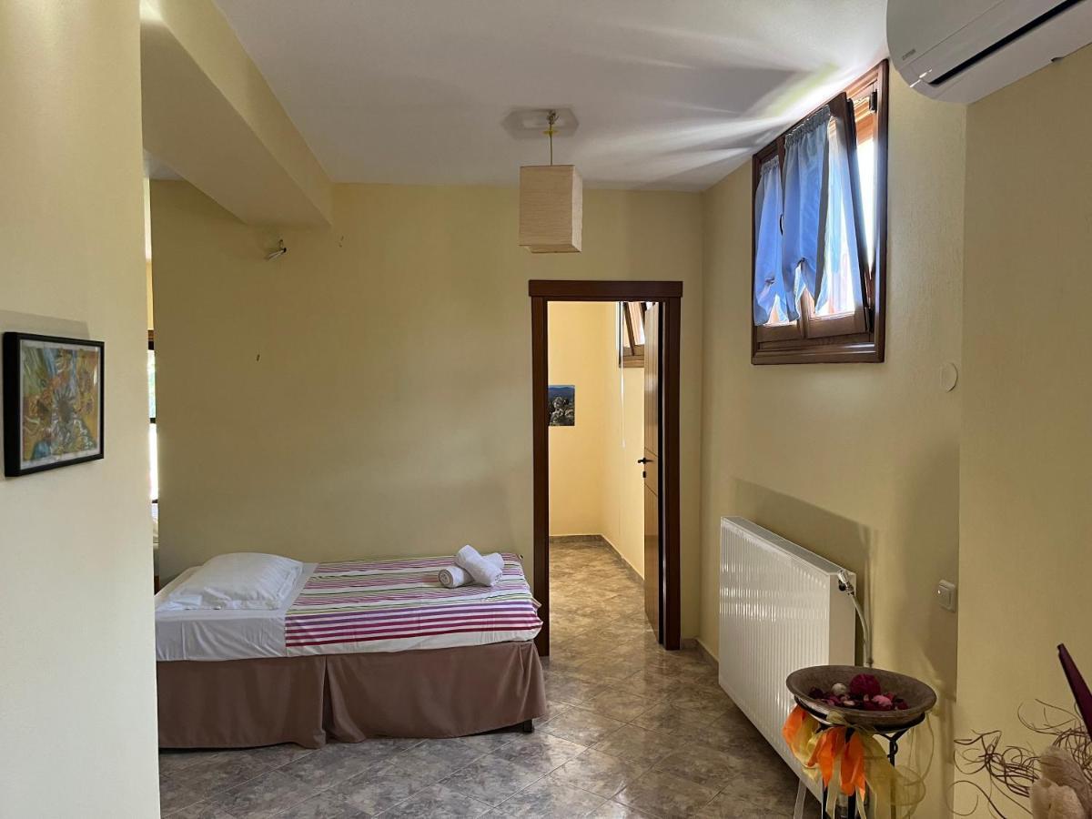 Guesthouse Kaliepia 伊里斯斯 外观 照片